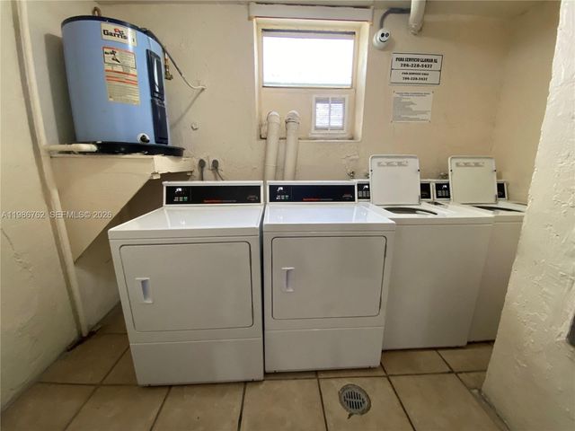 4550 NW 9th St 215E, Miami, FL 33126