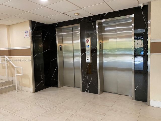 4550 NW 9th St 215E, Miami, FL 33126