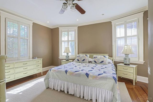 1704 E McMillan Street, Cincinnati, OH 45206