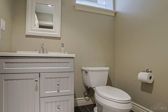 1704 E McMillan Street, Cincinnati, OH 45206