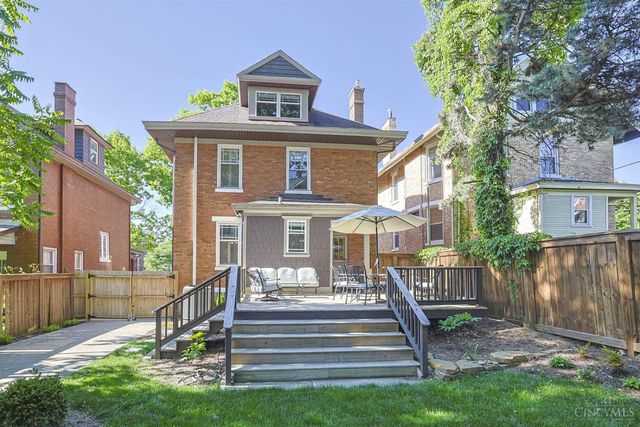 1704 E McMillan Street, Cincinnati, OH 45206