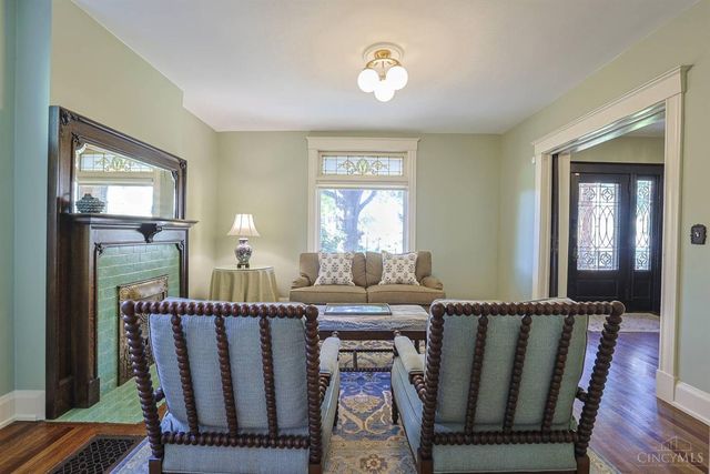 1704 E McMillan Street, Cincinnati, OH 45206
