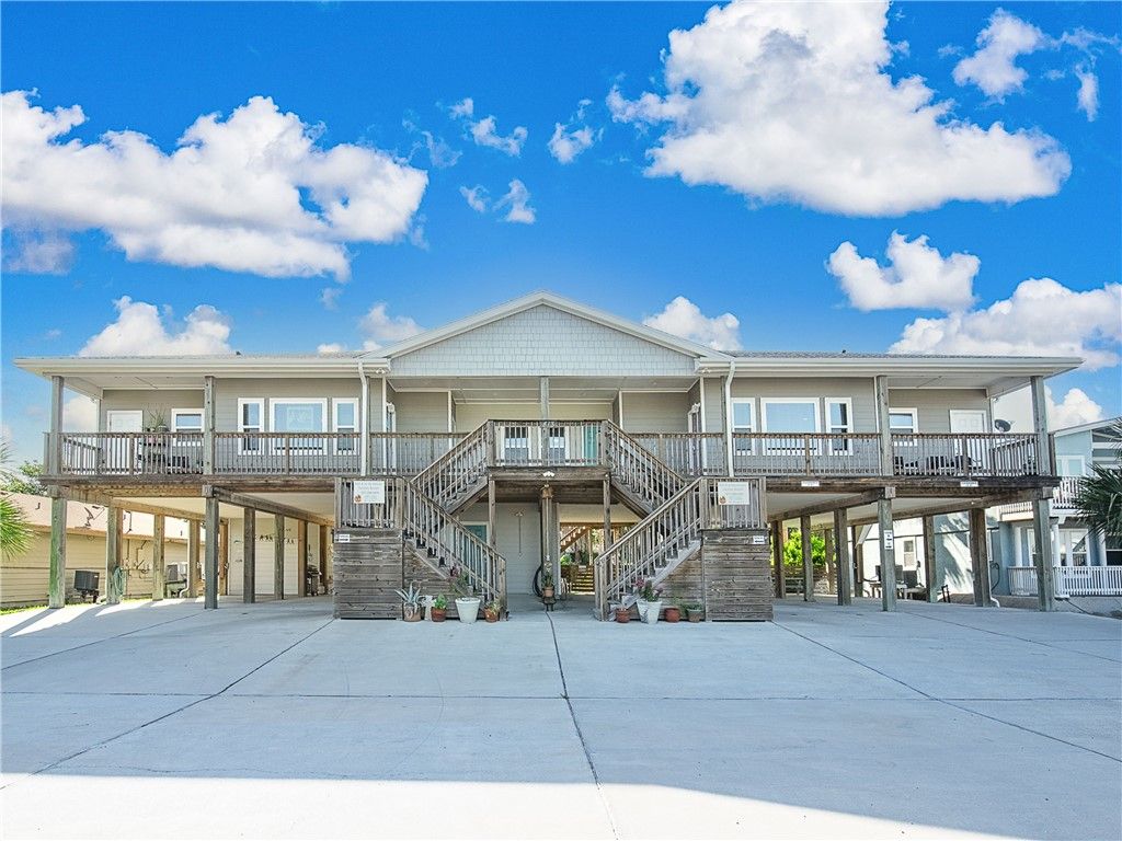413 6th St, Port Aransas, TX 78373 — photo 2