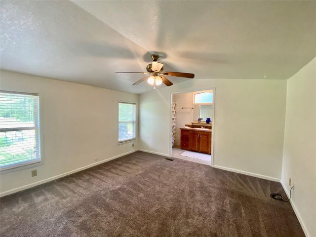 160 Champion Way, Livingston, TX 77351