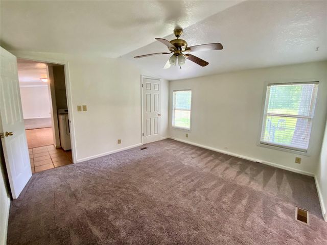 160 Champion Way, Livingston, TX 77351