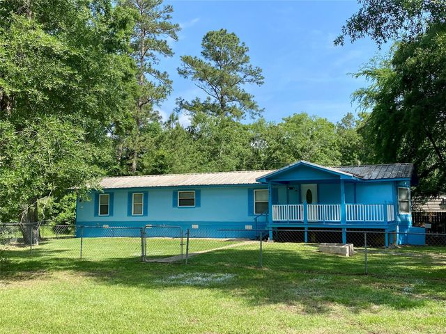 160 Champion Way, Livingston, TX 77351