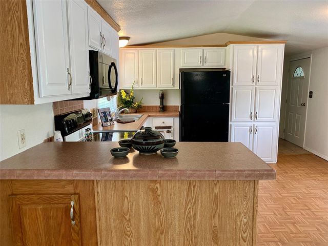 160 Champion Way, Livingston, TX 77351