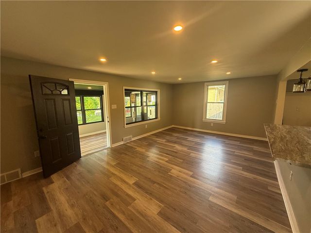 739 State Route 130, Penn Twp, PA 15206