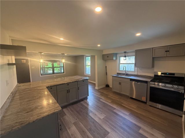 739 State Route 130, Penn Twp, PA 15206
