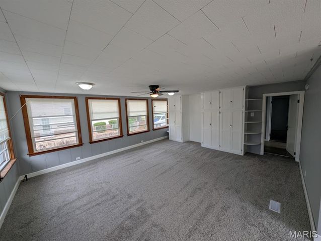 208 W Elm Street, Alton, IL 62002