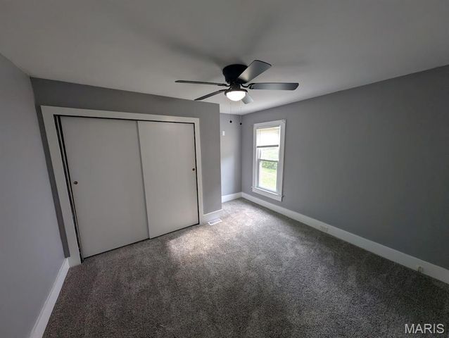 208 W Elm Street, Alton, IL 62002