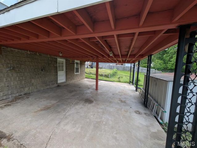208 W Elm Street, Alton, IL 62002