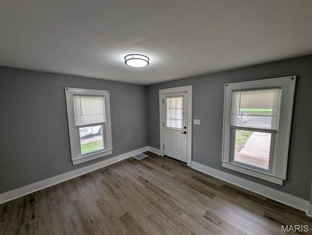 208 W Elm Street, Alton, IL 62002