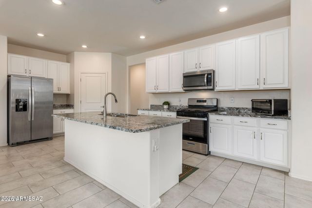 8686 N CALLE LA CANOA --, Tucson, AZ 85742