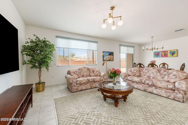 8686 N CALLE LA CANOA --, Tucson, AZ 85742