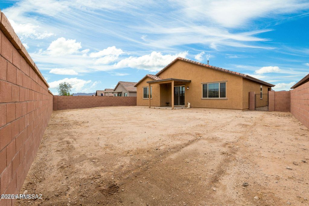 Image 30 of property listing at 8686 N CALLE LA CANOA --, Tucson, AZ 85742