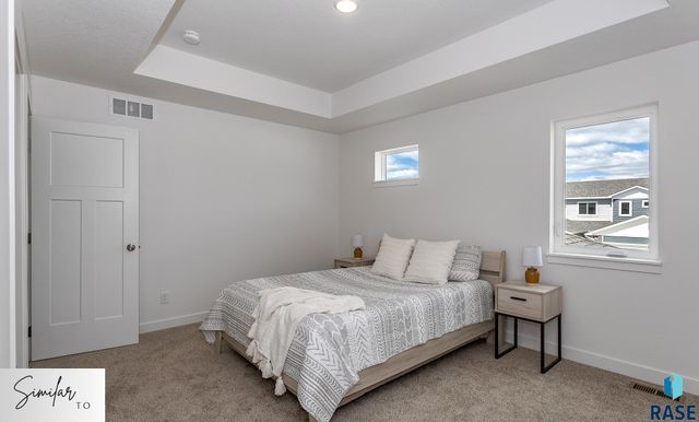 1263 N Marion Rd Road 4, Sioux Falls, SD 57107