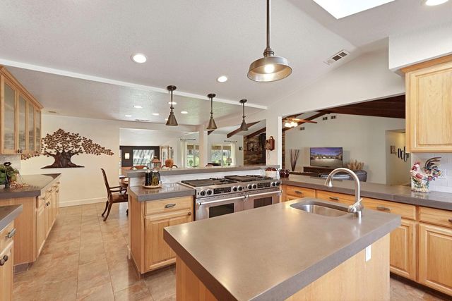 210 Melissa Way, Valley Springs, CA 95252