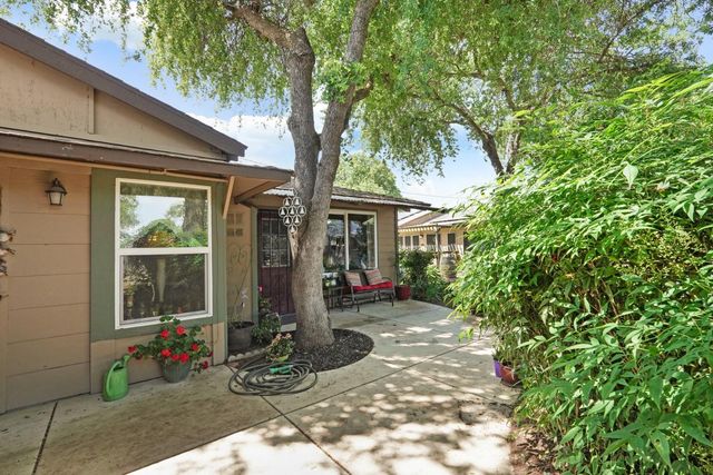 210 Melissa Way, Valley Springs, CA 95252