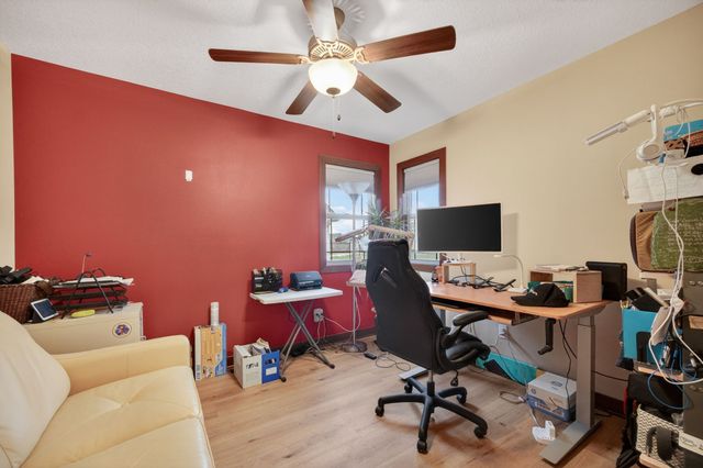 704 N 14th Avenue, Winterset, IA 50273