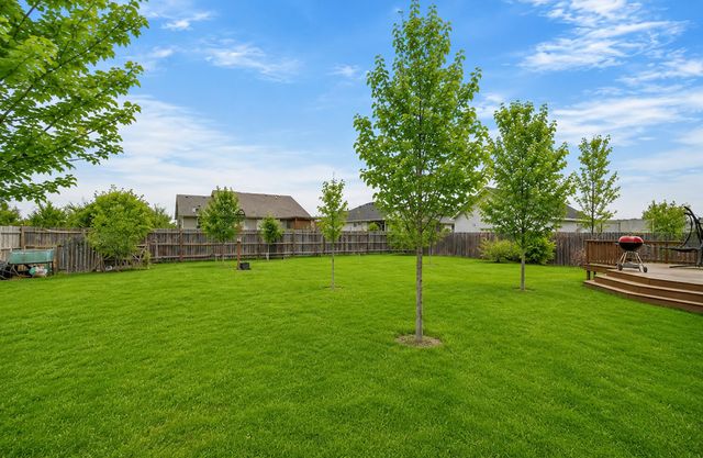 704 N 14th Avenue, Winterset, IA 50273