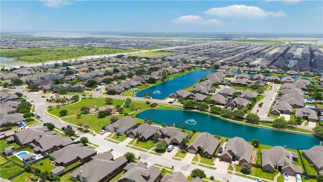 7609 Freds Folly Dr, Corpus Christi, TX 78414