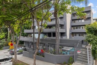 939 Palm Avenue 401, West Hollywood, CA 90069