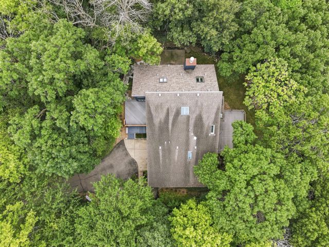 15120 Chestnut Circle, Burnsville, MN 55306