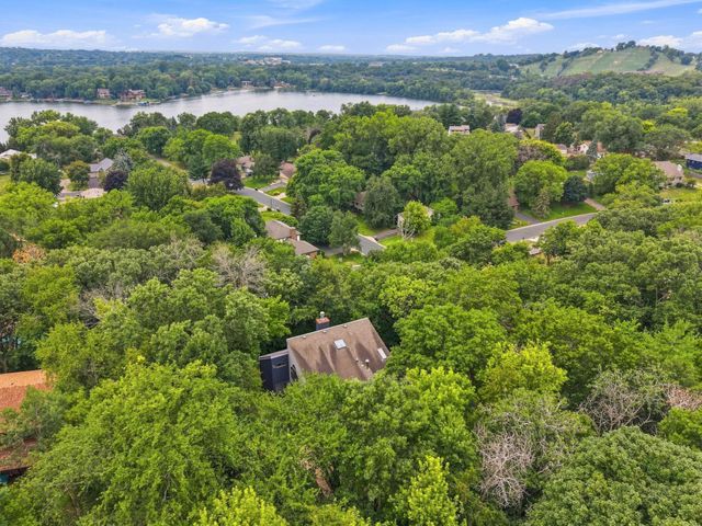 15120 Chestnut Circle, Burnsville, MN 55306
