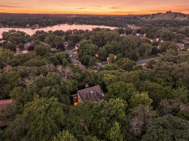 15120 Chestnut Circle, Burnsville, MN 55306