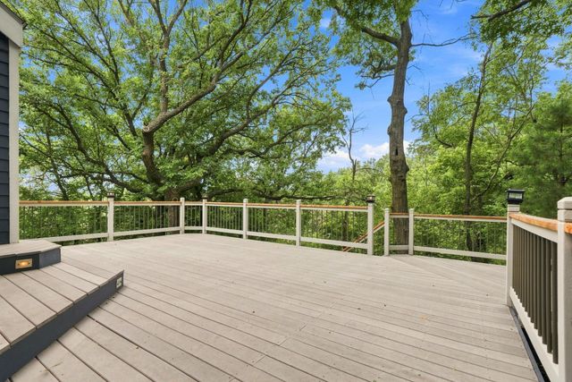15120 Chestnut Circle, Burnsville, MN 55306