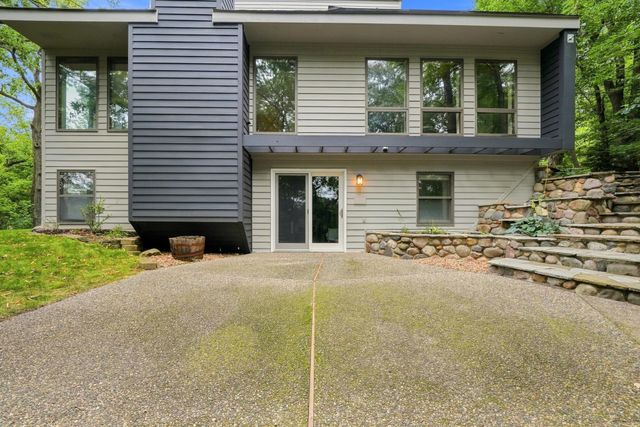 15120 Chestnut Circle, Burnsville, MN 55306
