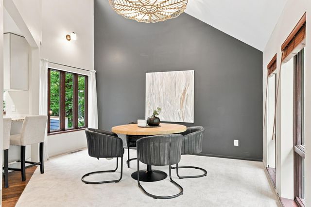 15120 Chestnut Circle, Burnsville, MN 55306