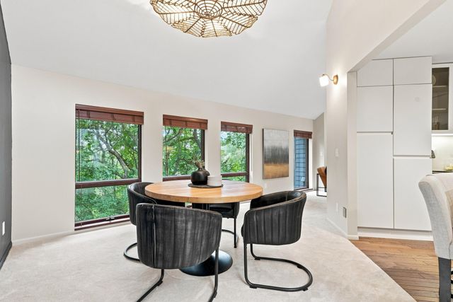 15120 Chestnut Circle, Burnsville, MN 55306