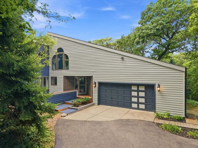 15120 Chestnut Circle, Burnsville, MN 55306