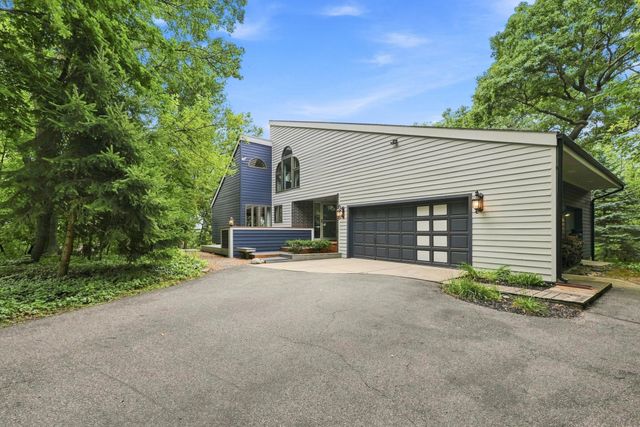 15120 Chestnut Circle, Burnsville, MN 55306