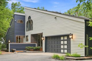 15120 Chestnut Circle, Burnsville, MN 55306