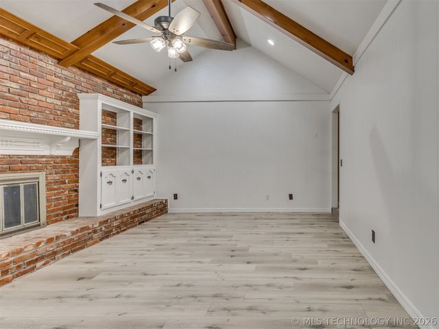 214 W 119th Street S, Jenks, OK 74037