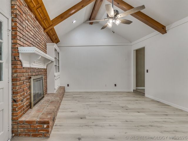 214 W 119th Street S, Jenks, OK 74037