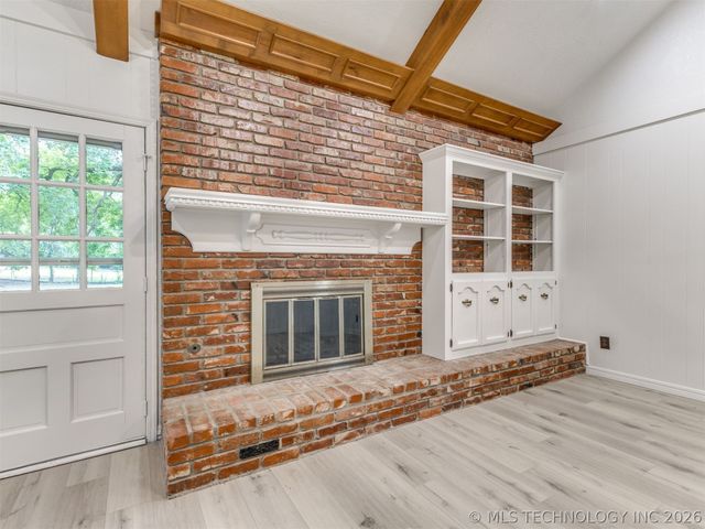 214 W 119th Street S, Jenks, OK 74037
