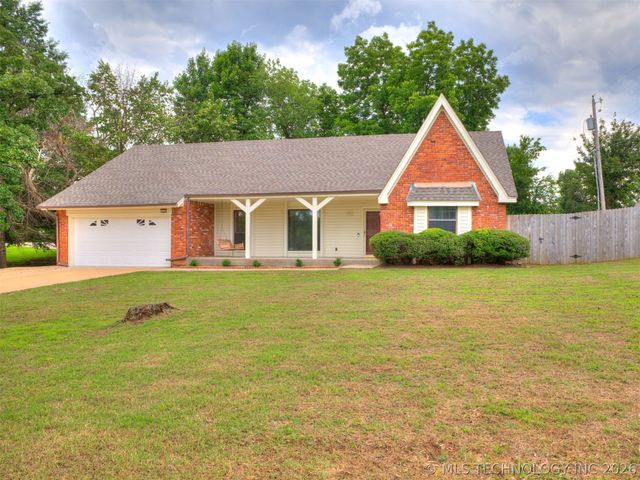 214 W 119th Street S, Jenks, OK 74037