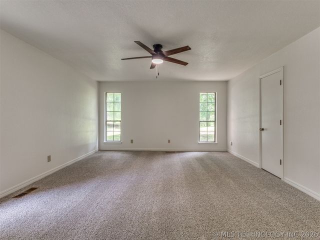 214 W 119th Street S, Jenks, OK 74037