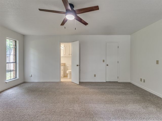 214 W 119th Street S, Jenks, OK 74037