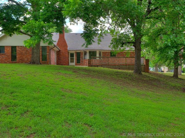 214 W 119th Street S, Jenks, OK 74037