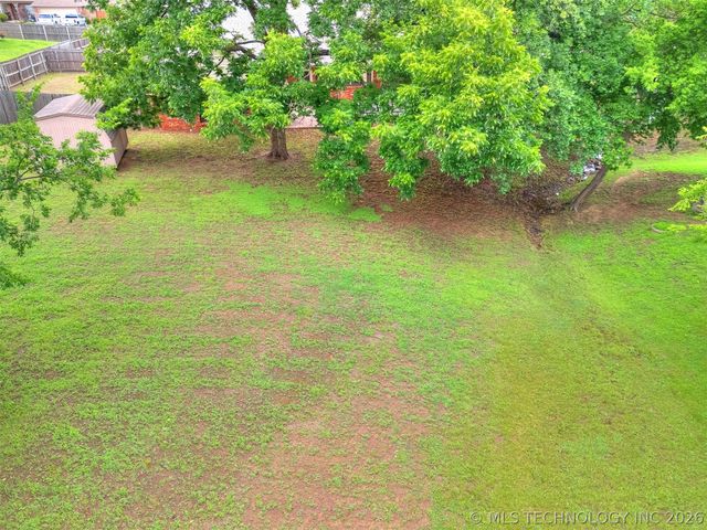 214 W 119th Street S, Jenks, OK 74037