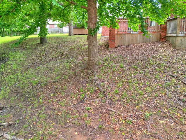 214 W 119th Street S, Jenks, OK 74037