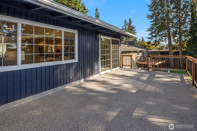113 152nd Place SE, Bellevue, WA 98007