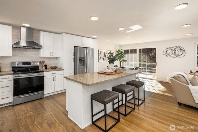 113 152nd Place SE, Bellevue, WA 98007