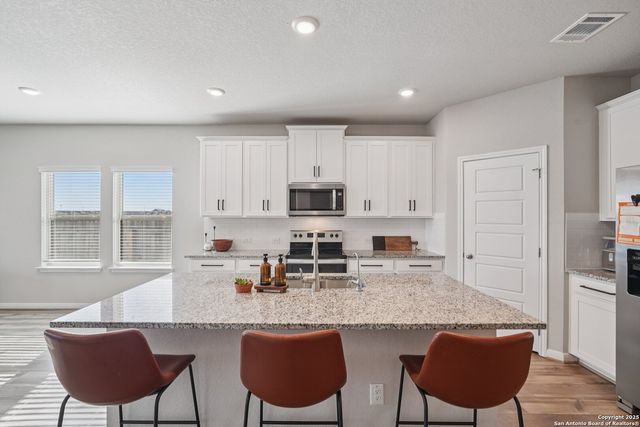 3311 Junction Bay, Converse, TX 78109