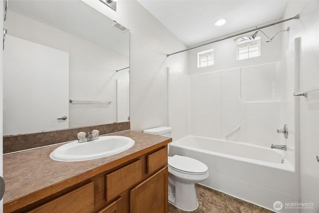 7713 197th Street Ct E, Spanaway, WA 98387